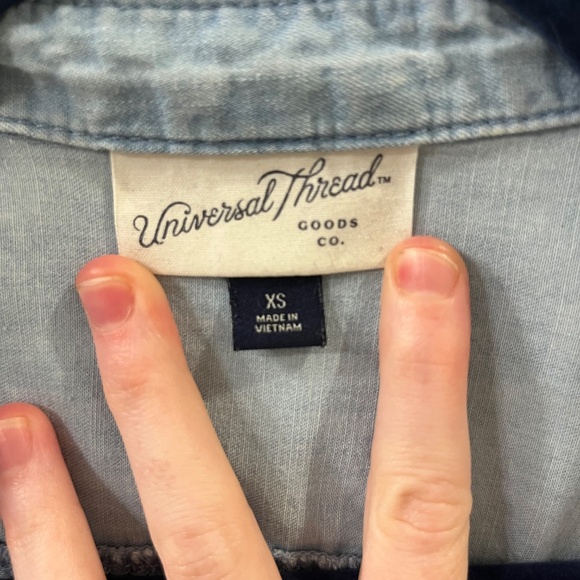 Universal Thread Button up - Picture 3 of 4